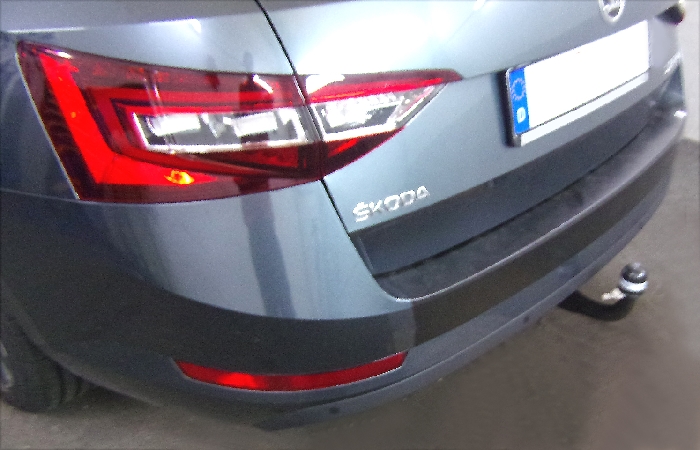 Anhängerkupplung für Skoda-Superb III Kombi, Baureihe 2015-2018 V-abnehmbar